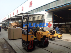 今日福瑞得微動(dòng)態(tài)--福瑞得機(jī)械小型壓路機(jī)發(fā)往北京、福建等地