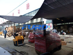 福瑞得機(jī)械微動(dòng)態(tài)--座駕壓路機(jī)、手扶壓路機(jī)、灌縫機(jī)包裝發(fā)貨
